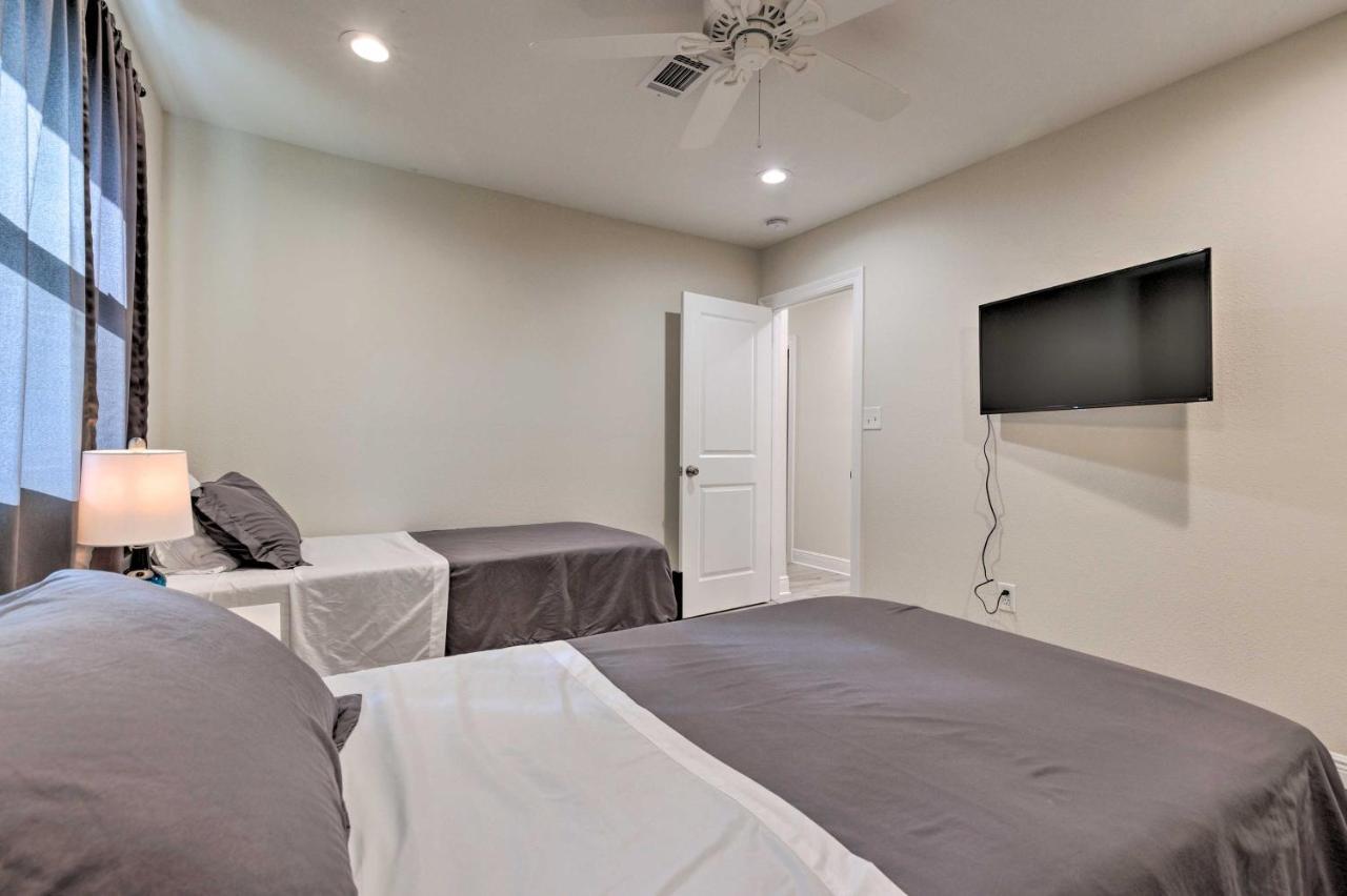 Spacious Gulfport Home With Yard 1 Mi To Beach 외부 사진