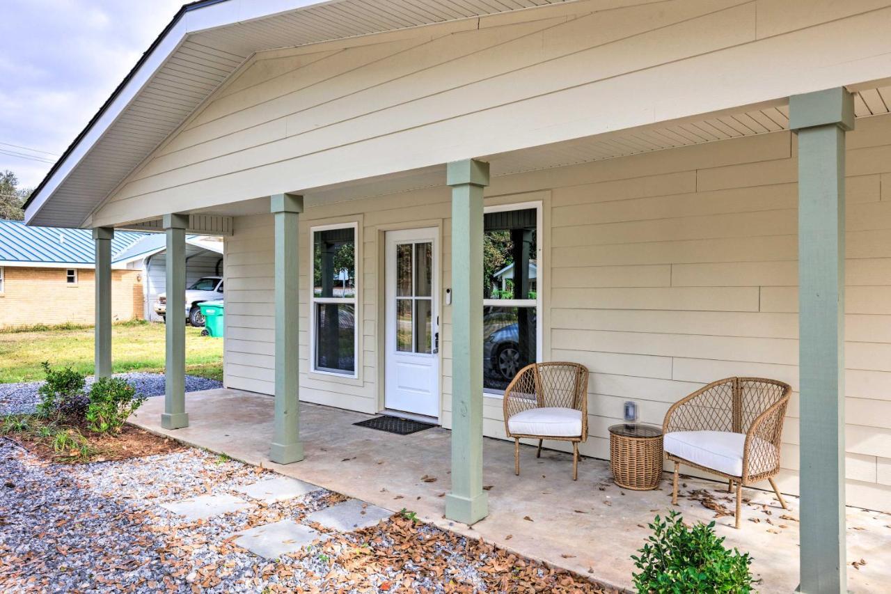Spacious Gulfport Home With Yard 1 Mi To Beach 외부 사진